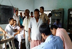 Application Receipt process in progress among jail inmates in Lakhimpur.